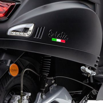 eTalia side panel (front bottom black)